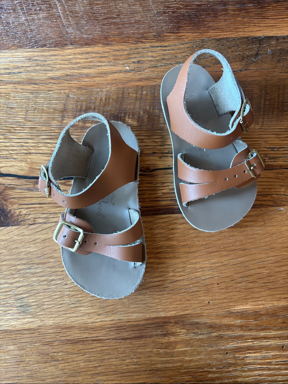 Saltwater Kids Brown Leather Buckle Sandals size 4